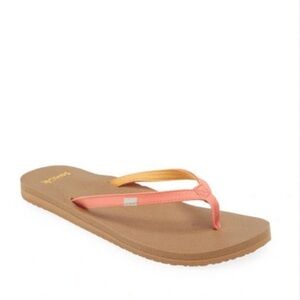 Sanuk Yoga Joy Coral and Tan Flip Flop Sandals